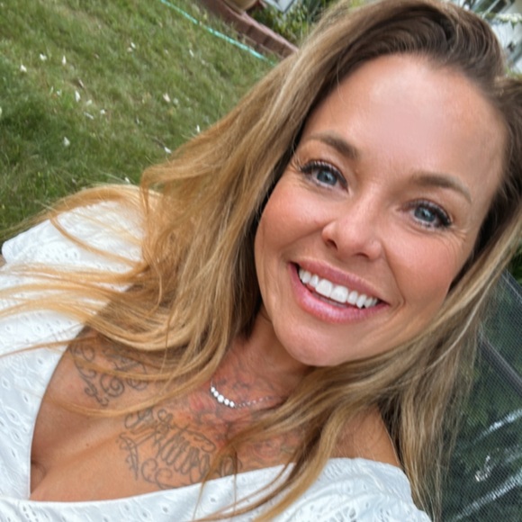 Meet your Posher, Summer - Picture 1 of 1